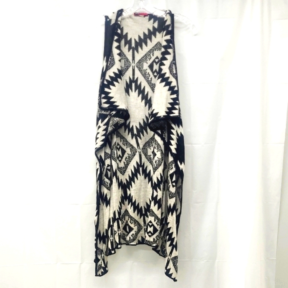 Long Open Vest Southwest Tribal Print Black & White Knit Stretchy Boho Country